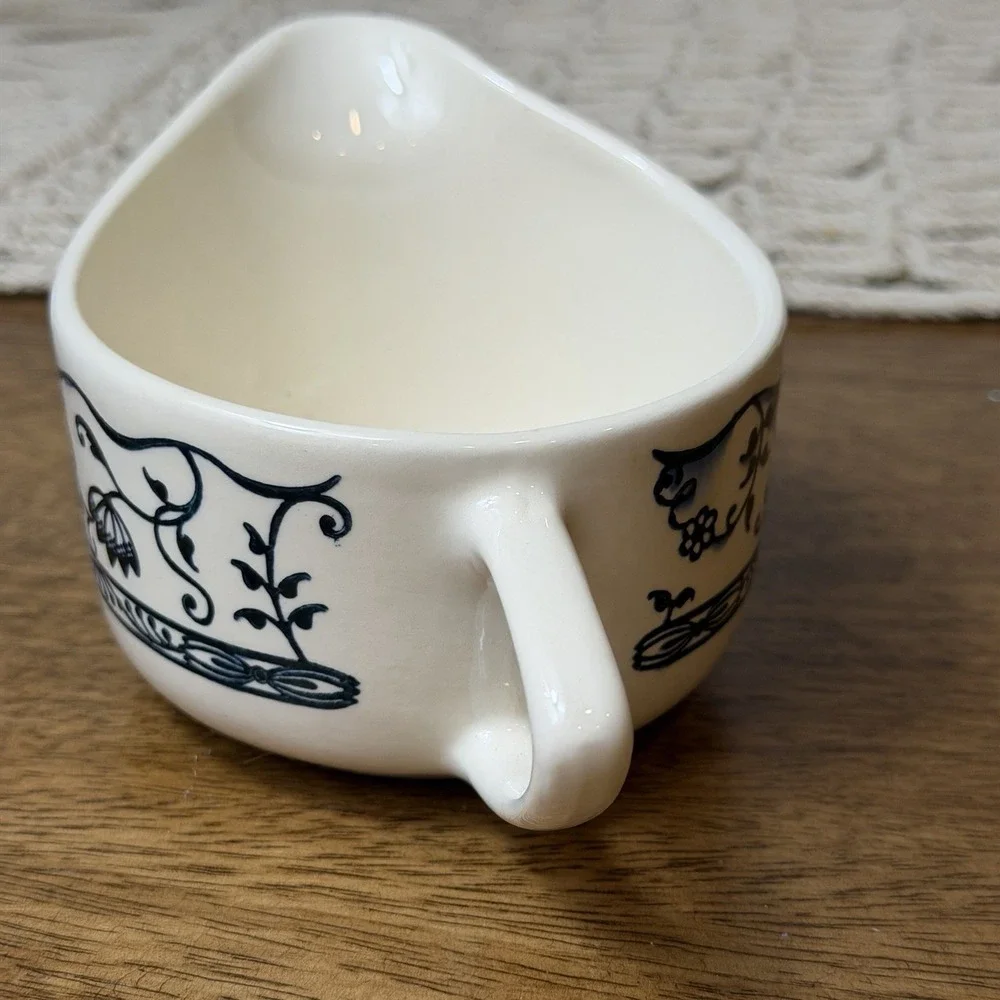 ROYAL USA Doorn Blue Onion Creamer Replacement Gravy Boat Floral Boho Cottage